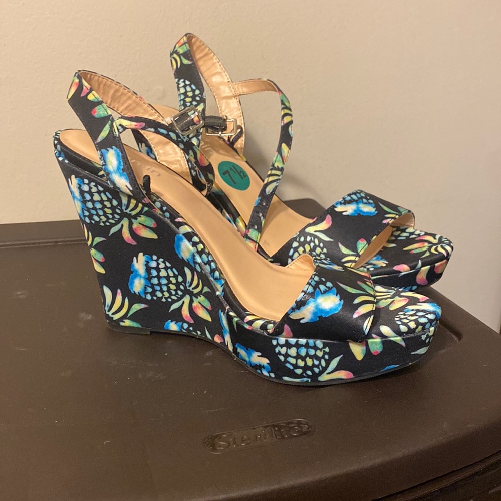 Jasmine Black and Blue Flower Wedge Sandals